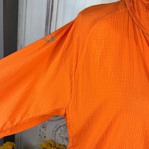 Gymshark Women's High Viz Orange Front Zip Long Sleeve workout Jacket - Picture 6 of 12